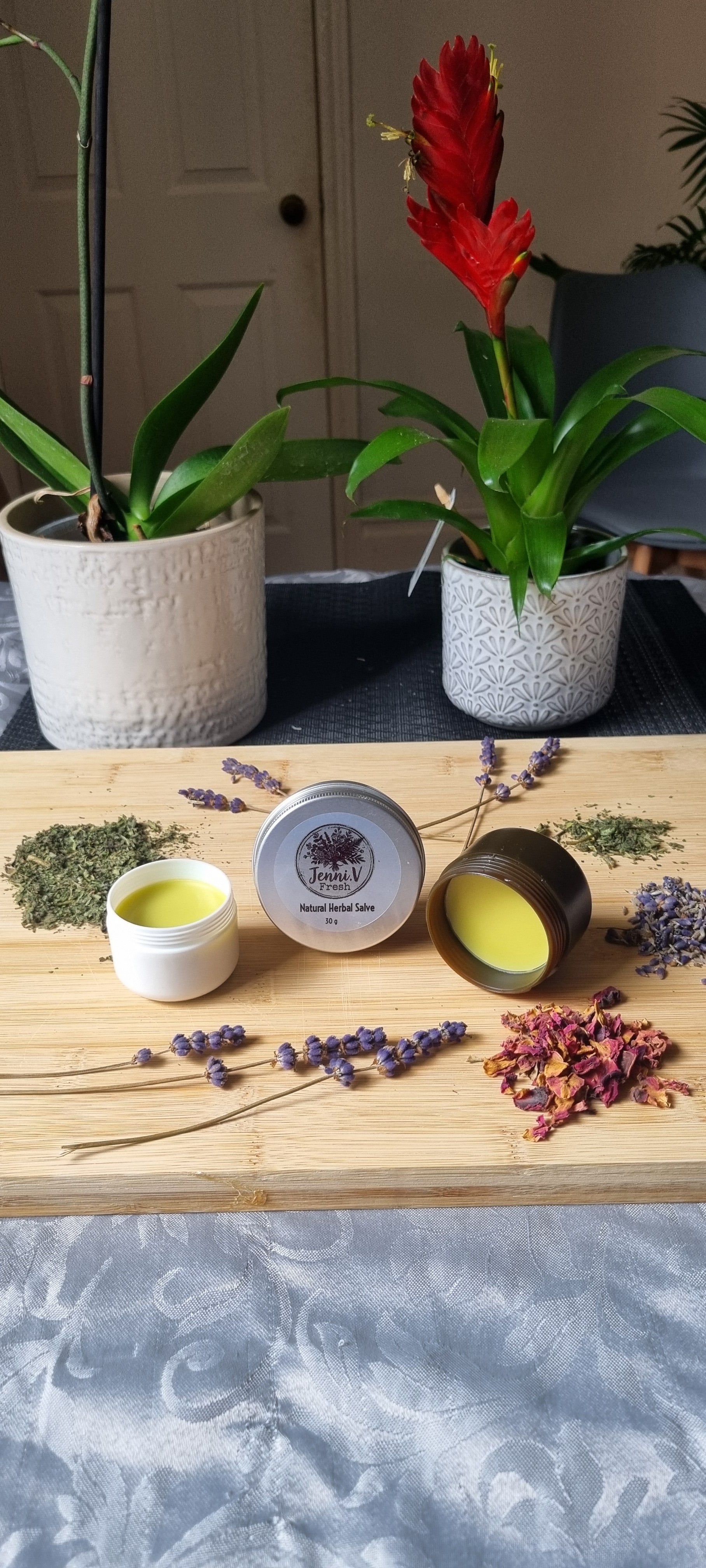 Jenni.V Fresh Herbal Healing Salve